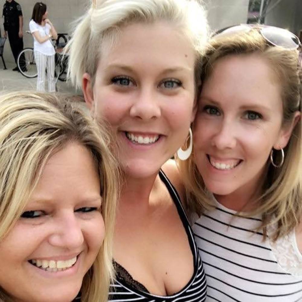 Meet your Posher, Lauren